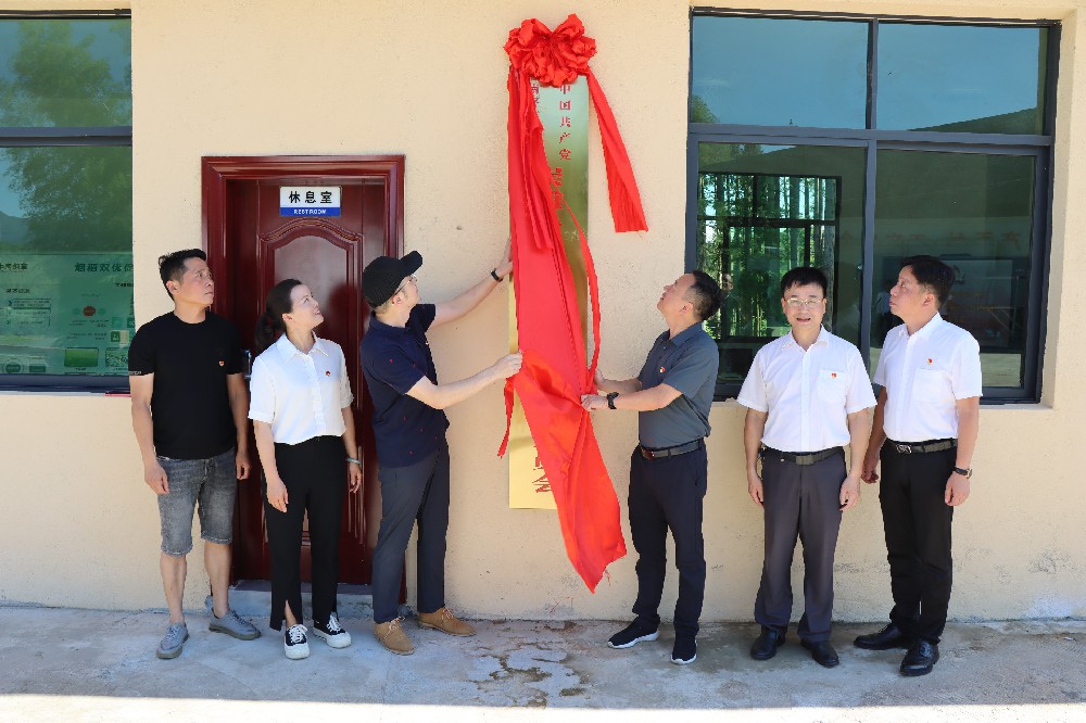 1688085367152052.jpg 17f788b2ed11980c499ea2f0130039f.jpg